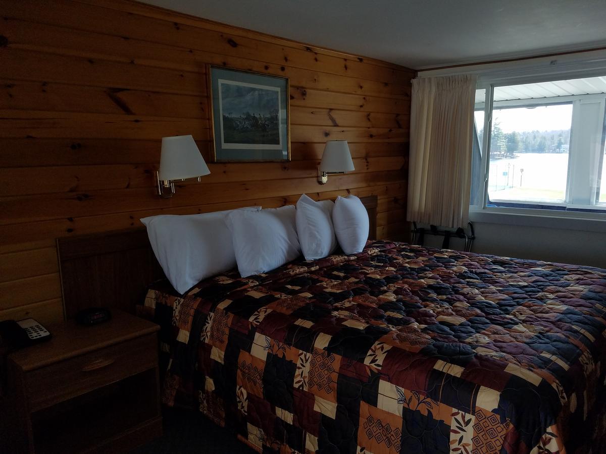 Clark'S Beach Motel Олд-Фордж Екстер'єр фото