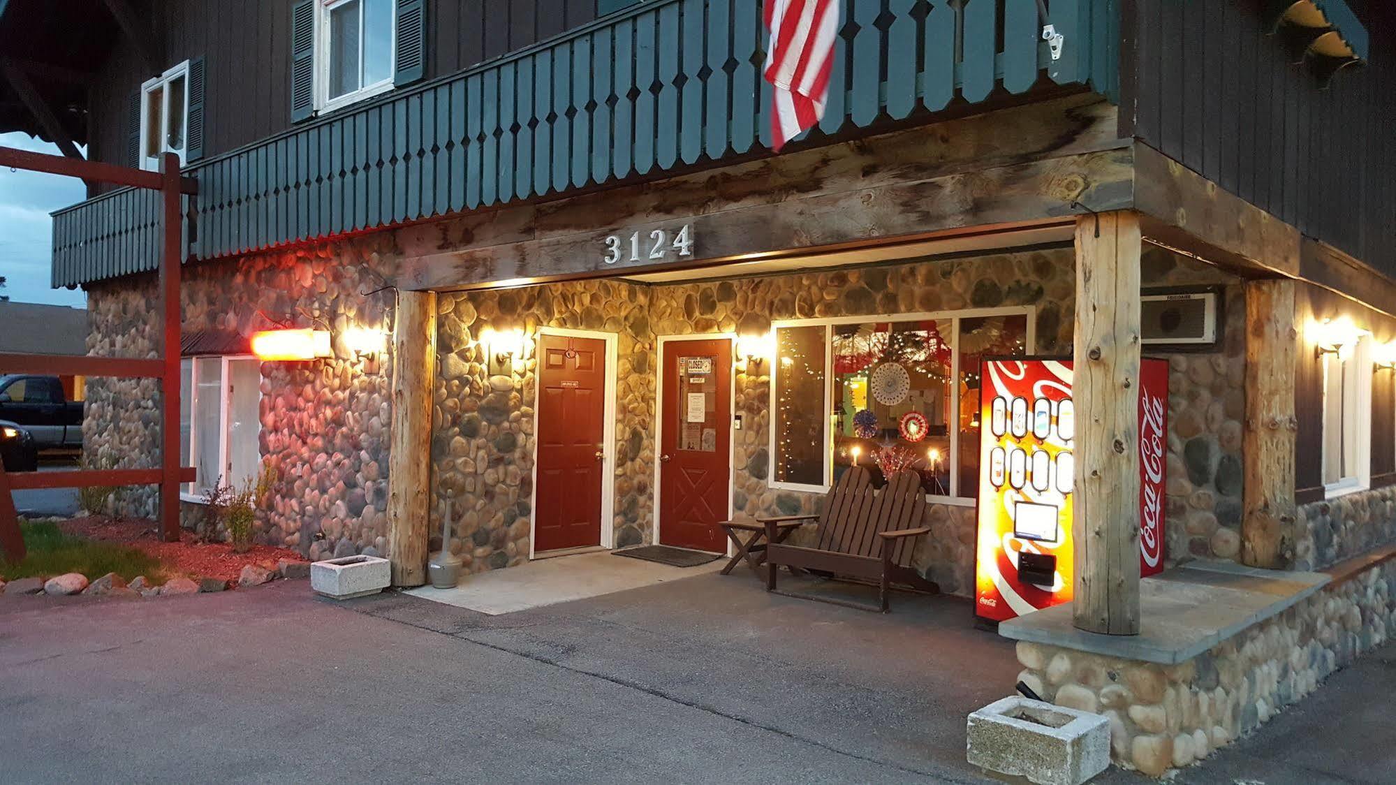 Clark'S Beach Motel Олд-Фордж Екстер'єр фото