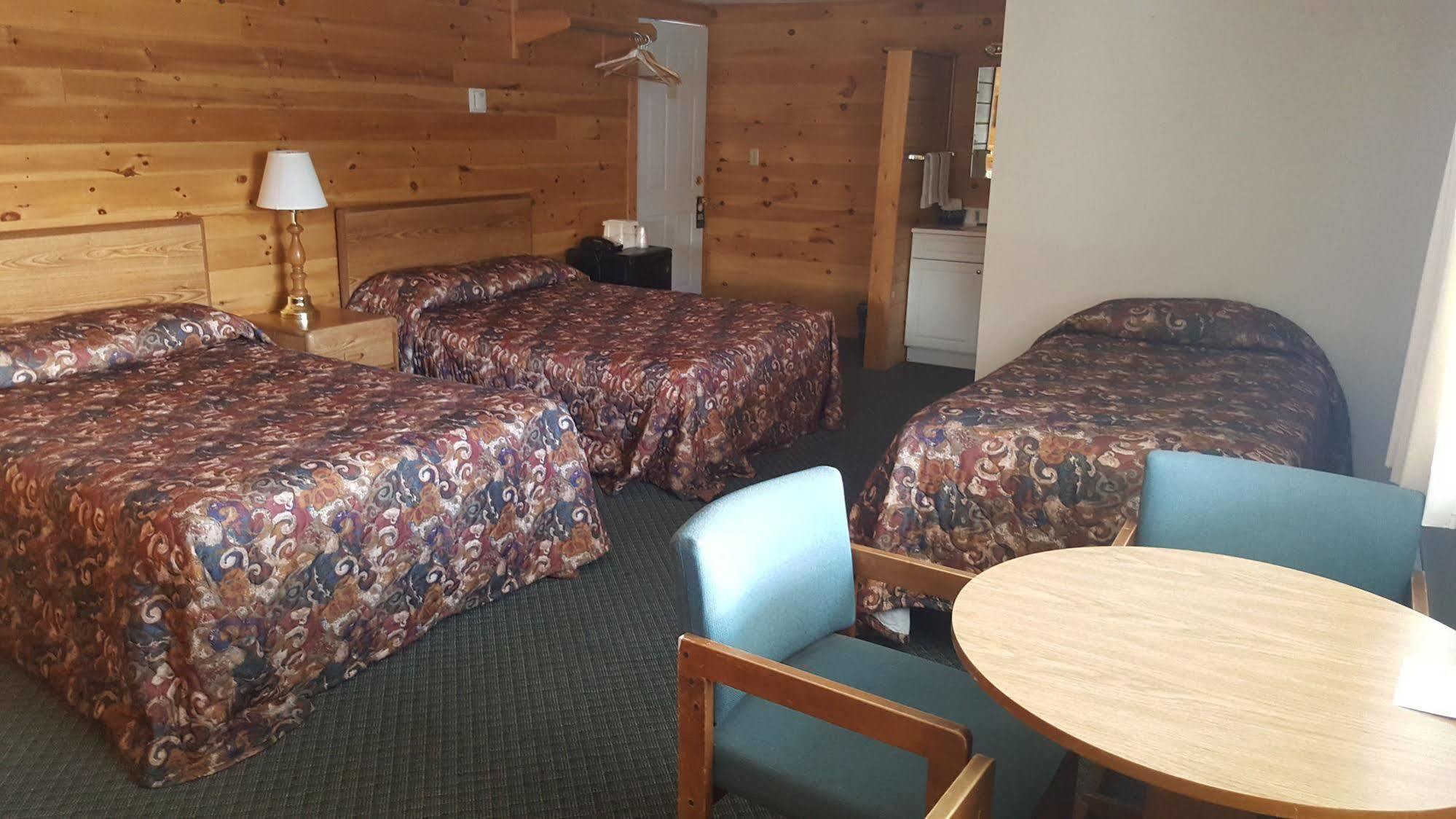 Clark'S Beach Motel Олд-Фордж Екстер'єр фото